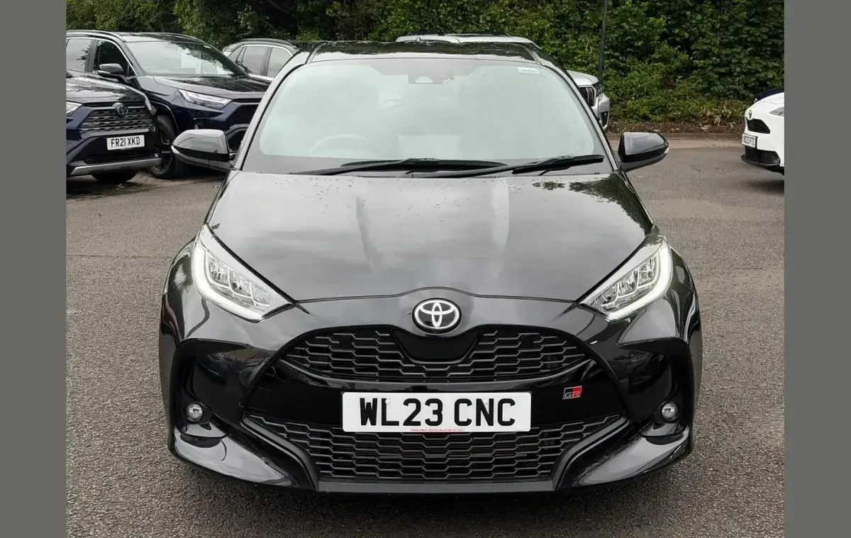Used Toyota Yaris Sport 113 HP (83 kW) 2023 Black Hatchback