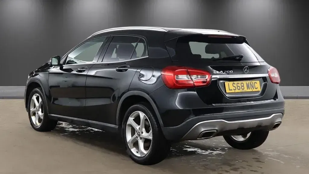 Used Mercedes GLA200 156 HP (114 kW) 2018 Black SUV