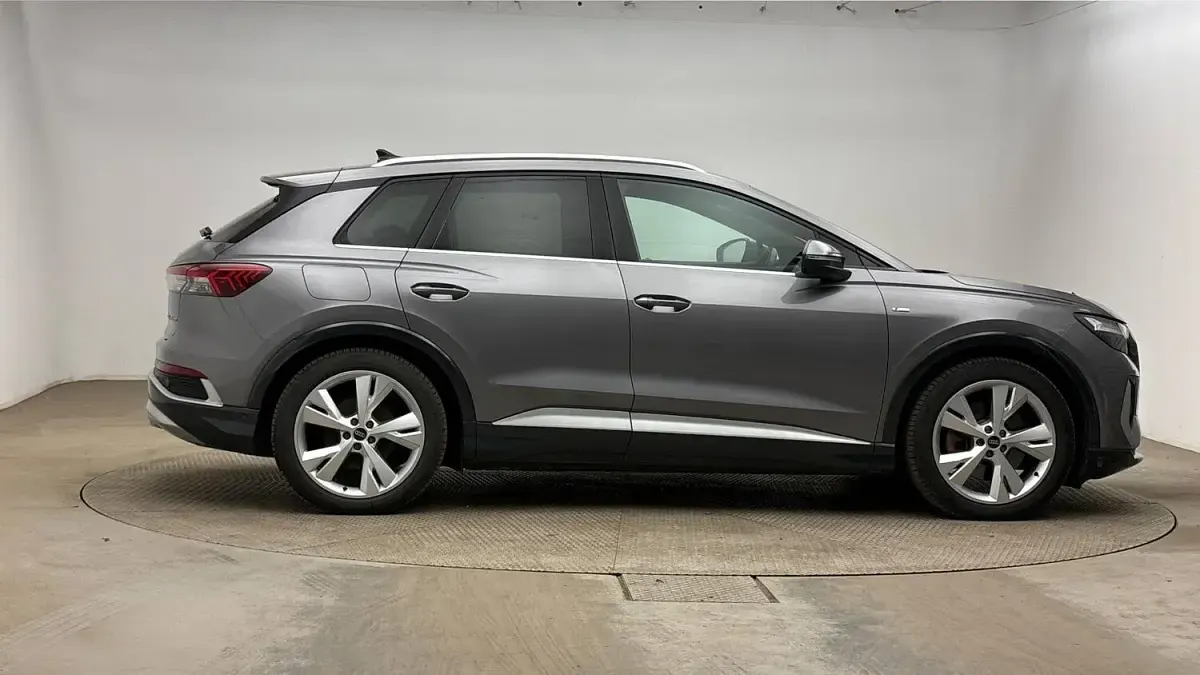 Used Audi Q4 e-tron S-Line 150 kW (204 HP) 2022 Grey SUV