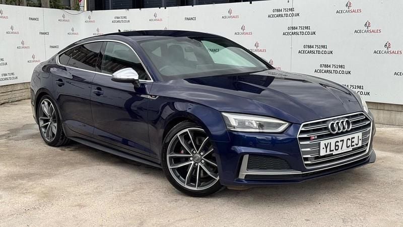 Used Audi A5 Comfort 2018 Blue Coupe
