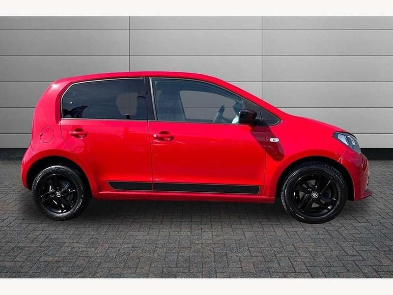 Begagnad Seat Mii Design 60 HK (44 kW) 2018 Röd Halvkombi