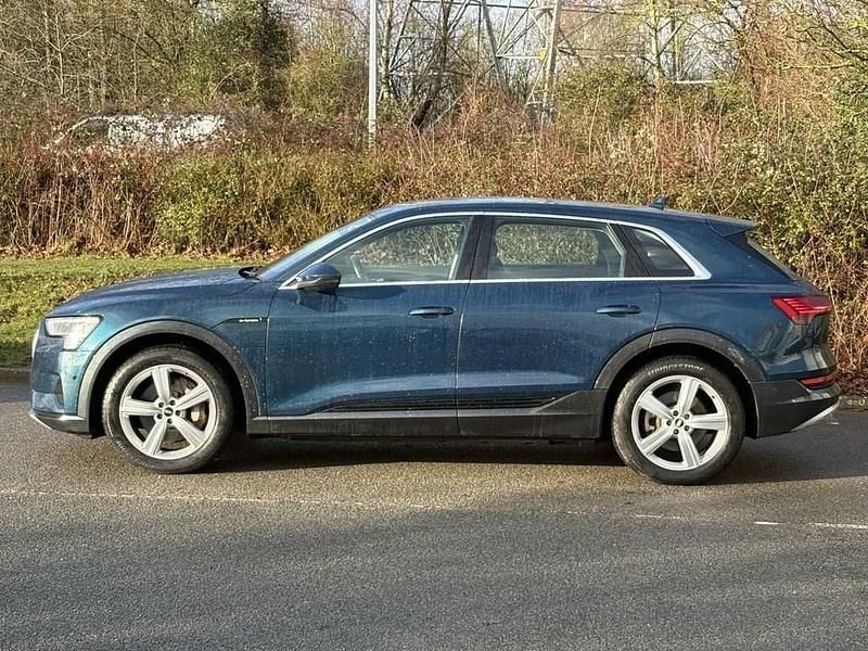 Used Audi e-tron Design 230 kW (313 HP) 2021 Blue SUV