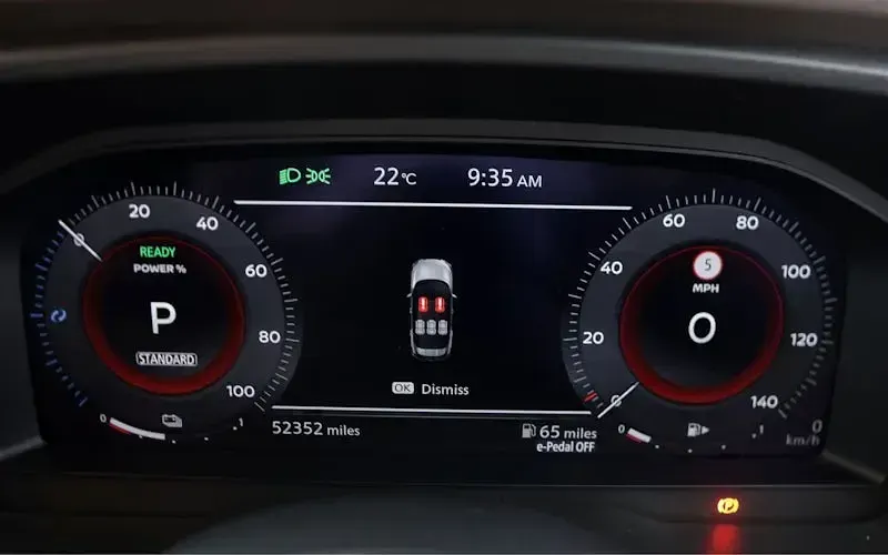 Used Nissan X-Trail N-Connecta 213 HP (156 kW) 2024 Grey SUV