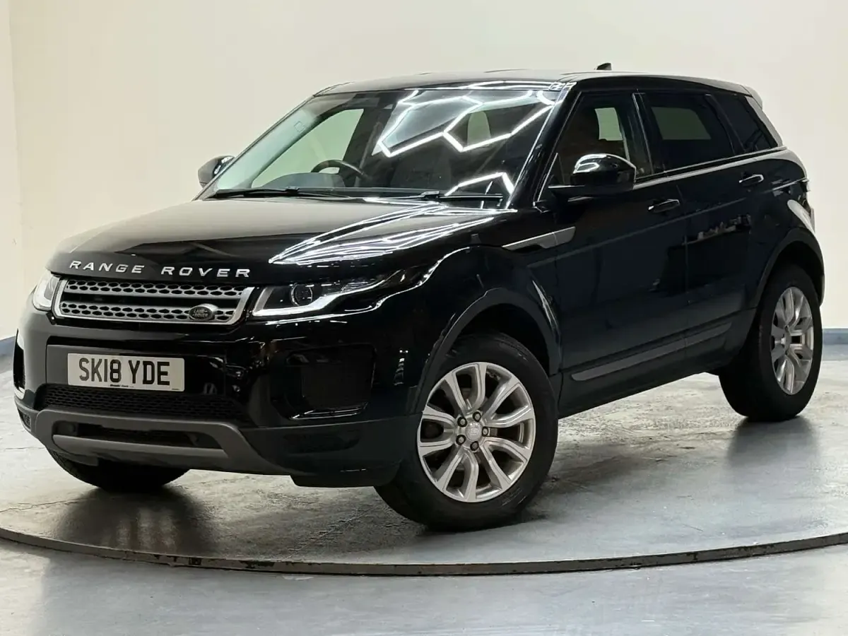 Used Land Rover Range Rover evoque SE 150 HP (110 kW) 2018 Black Estate