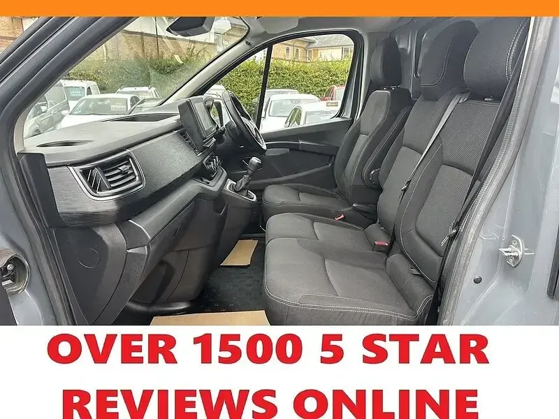 Used Renault Trafic 150 HP (110 kW) 2023 Grey MPV