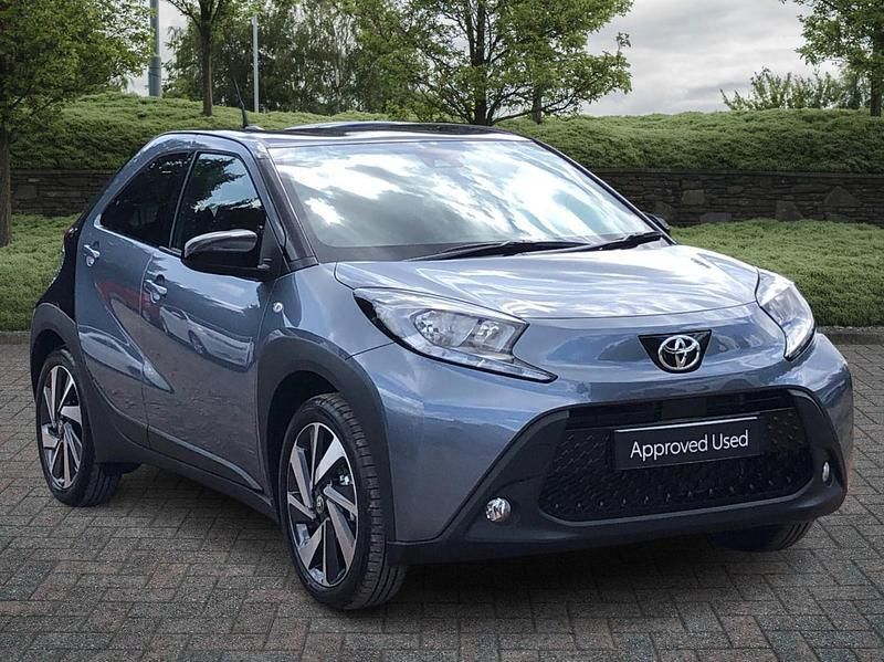 New 2025 Toyota Aygo Hatchback | £21,000 (A bit pricey) - Image 1/4