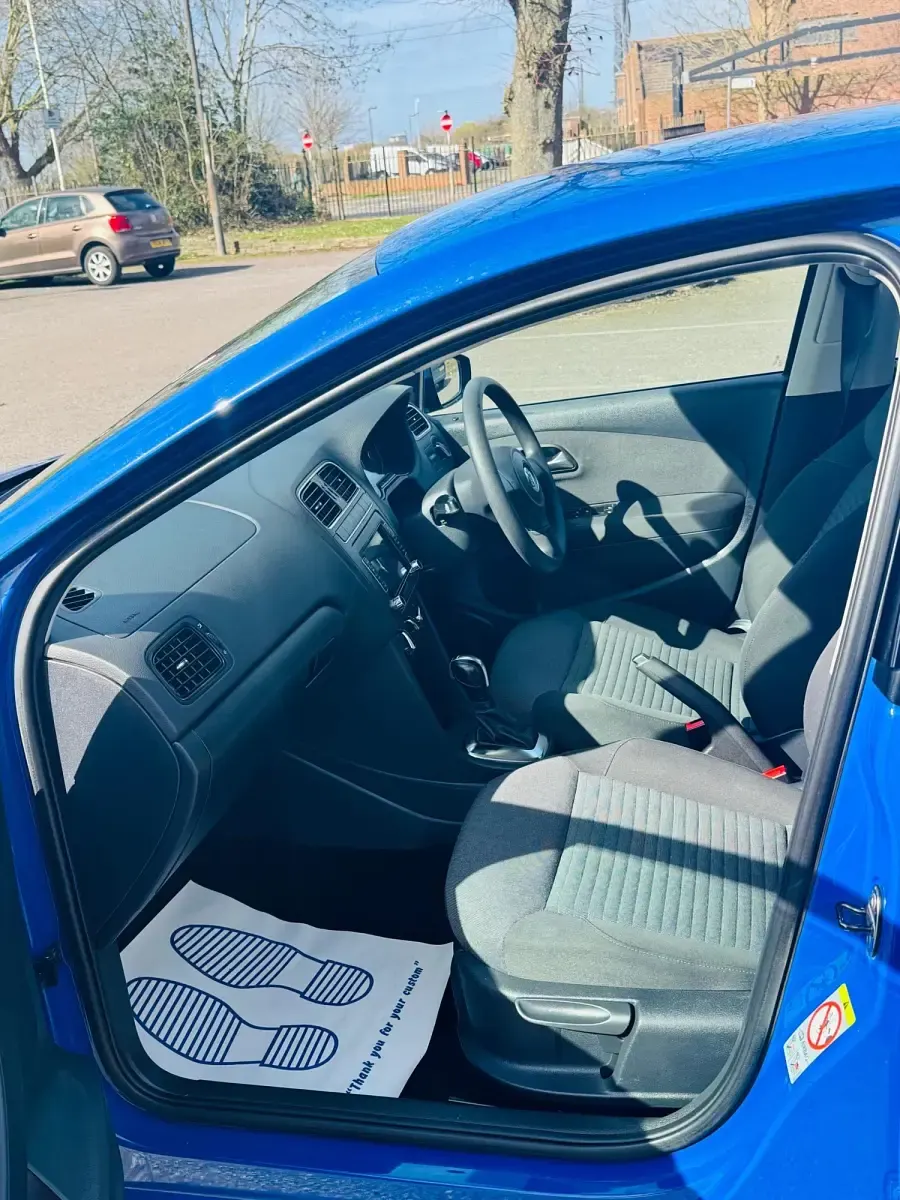 Usado VW Polo SE 85 HP (62 kW) 2010 Azul Citadino