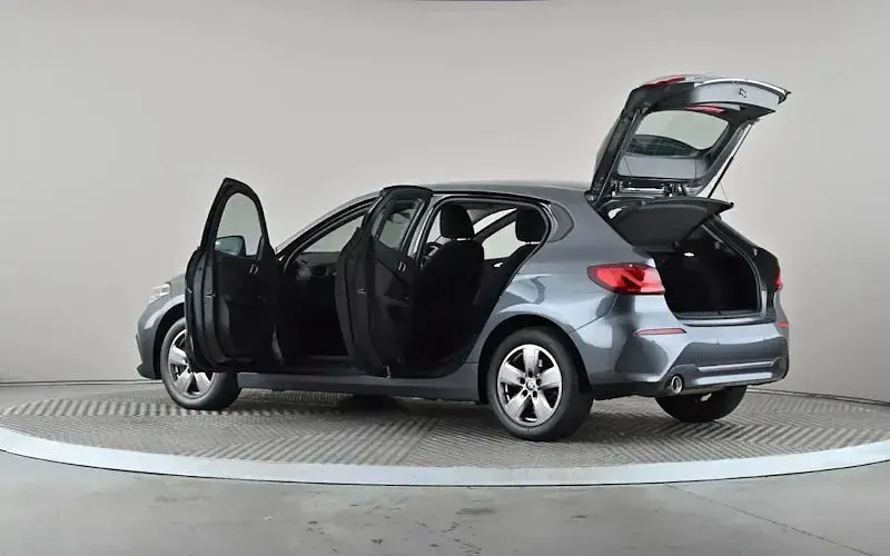 Used BMW 116 116 HP (85 kW) 2021 Grey Hatchback