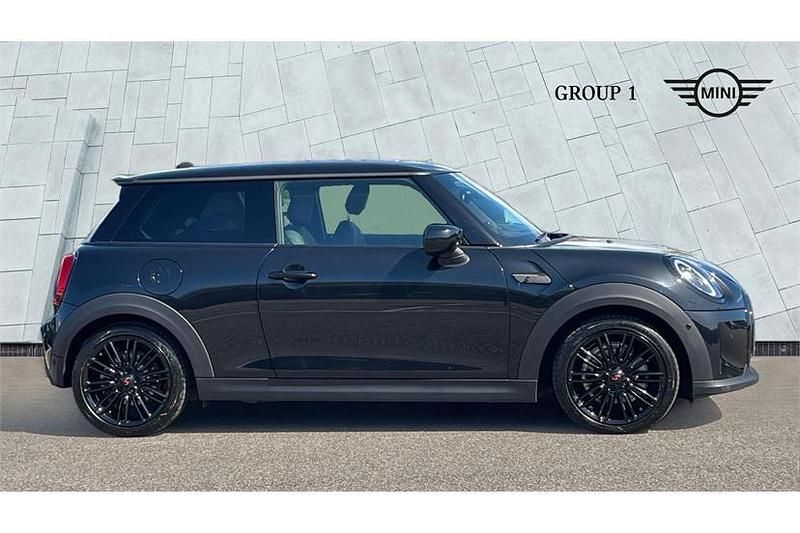 Used Mini Cooper S Level 3 135 kW (184 HP) 2022 Black Hatchback