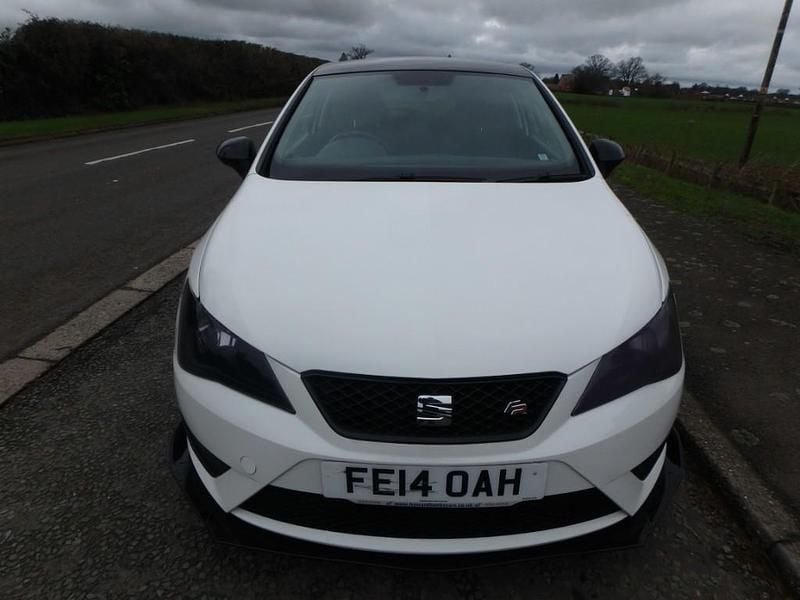 Used Seat Ibiza FR 2014 White Hatchback