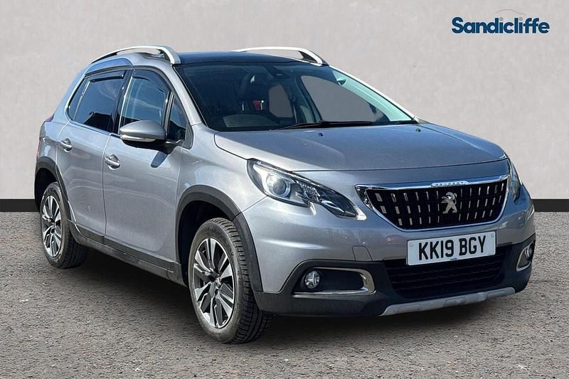 Begagnad Peugeot 2008 Allure Premium 2019 Grå SUV