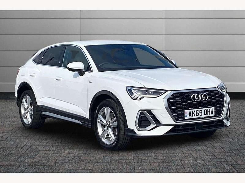 Ibis white Used 2020 Audi Q3 S-Line SUV | £26,395 (Fair price) - Image 1/4