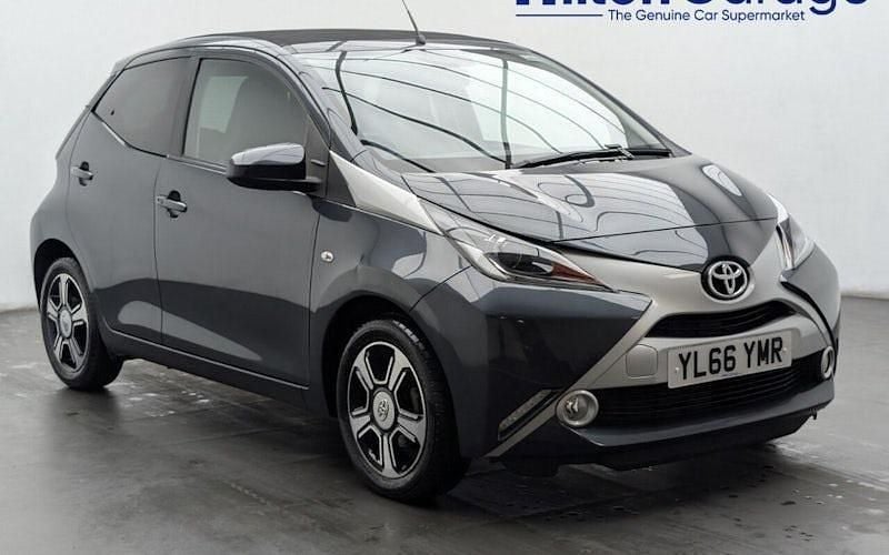 Used Toyota Aygo X-clusiv 69 HP (50 kW) 2016 Grey Hatchback