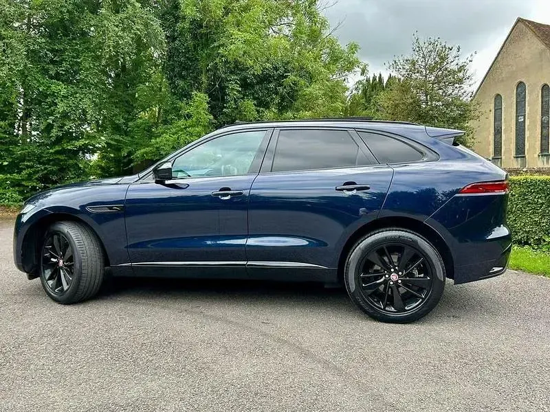 Used Jaguar F-Pace R-Dynamic 250 HP (183 kW) 2023 Blue SUV