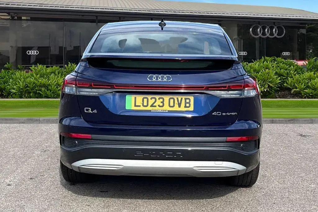 Used Audi Q4 Sportback e-tron Sport 150 kW (204 HP) 2023 Blue SUV