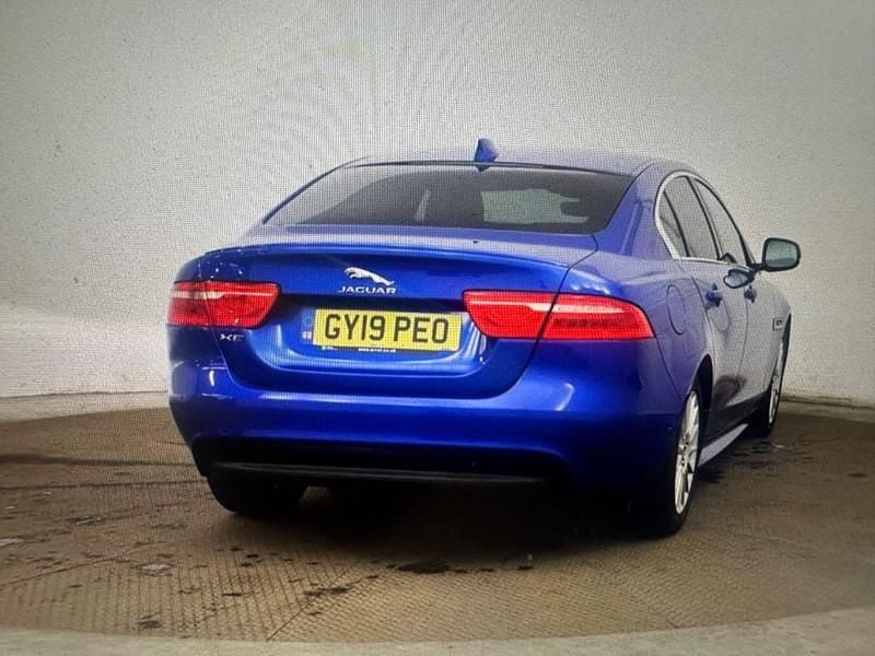 Used Jaguar XE R-Sport 180 HP (132 kW) 2019 Blue Sedan