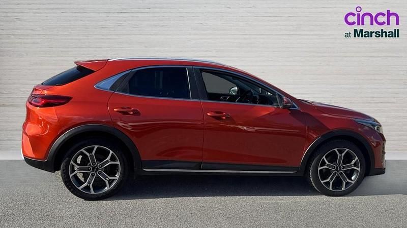 Used Kia XCeed 118 HP (86 kW) 2022 Orange SUV