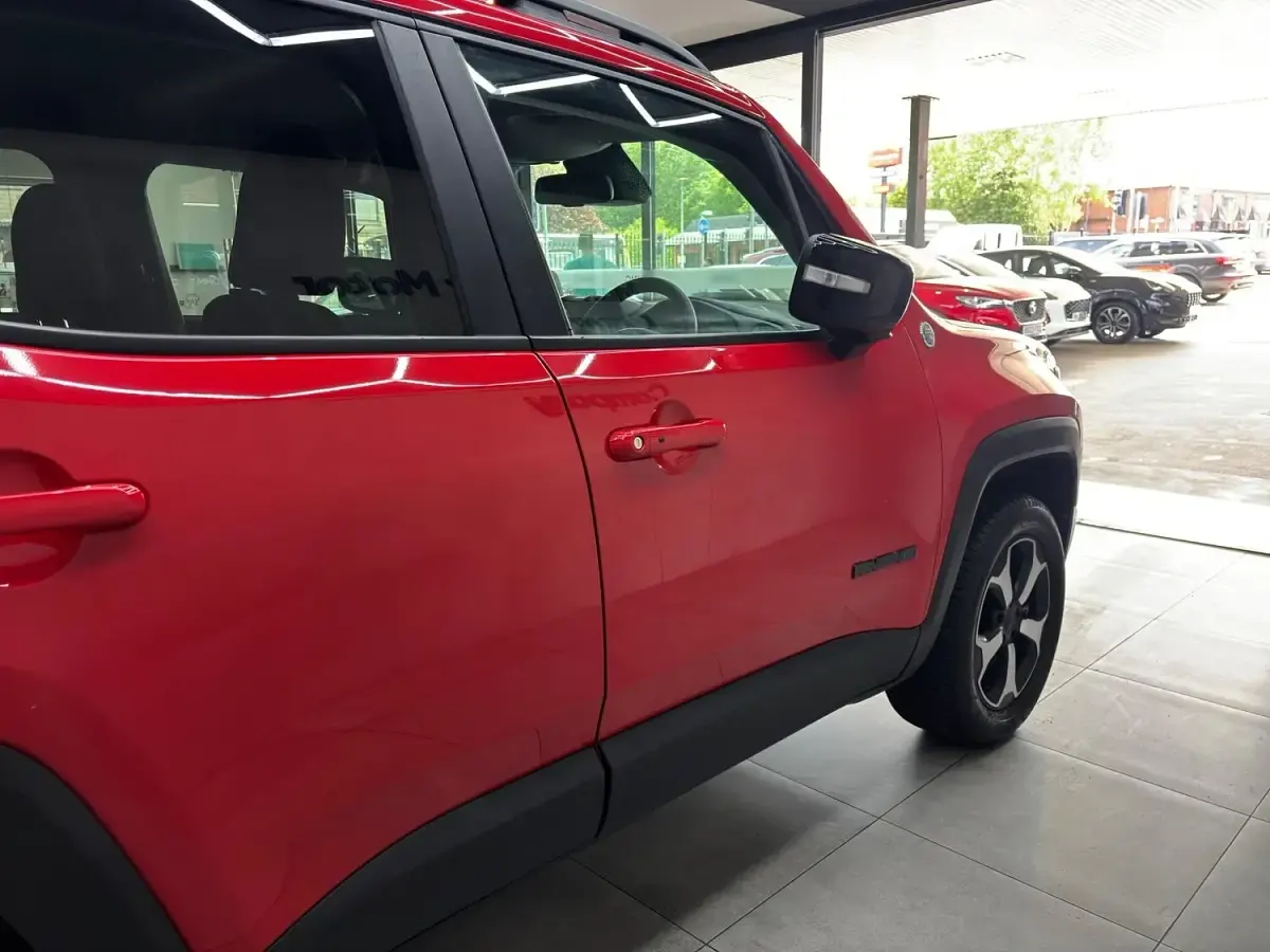 Used Jeep Renegade Trailhawk 2022 Red SUV