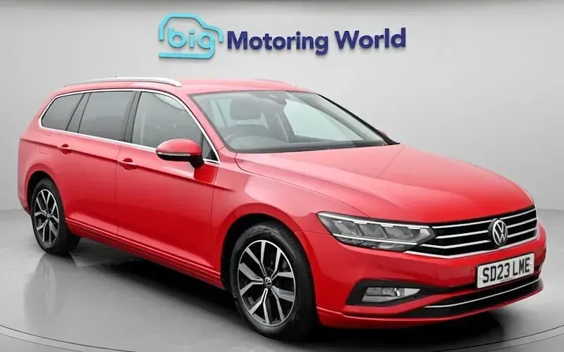 Used VW Passat SEL 150 HP (110 kW) 2023 Estate