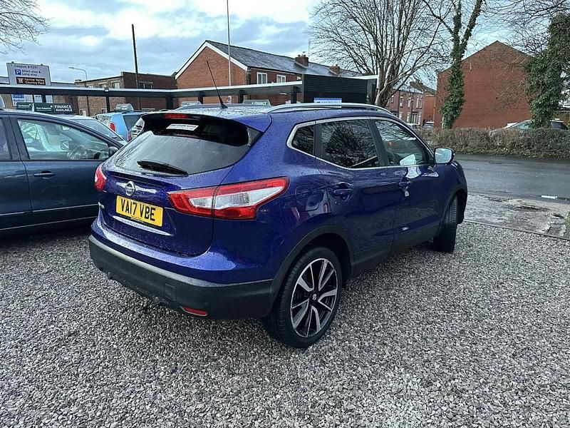 Used Nissan Qashqai Tekna 2017 Blue SUV