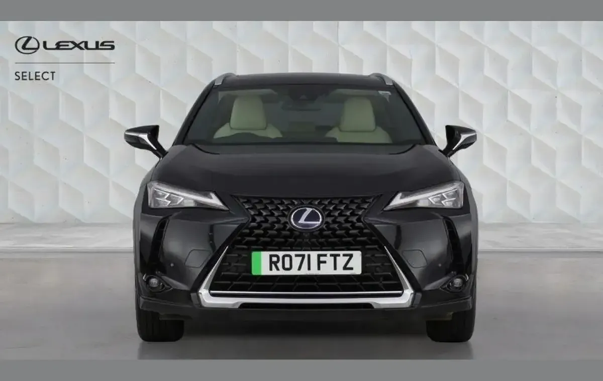 Used Lexus UX 300e 150 kW (204 HP) 2021 Black SUV