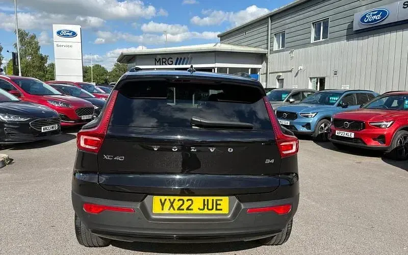 Used Volvo XC40 R-Design 197 HP (144 kW) 2021 SUV