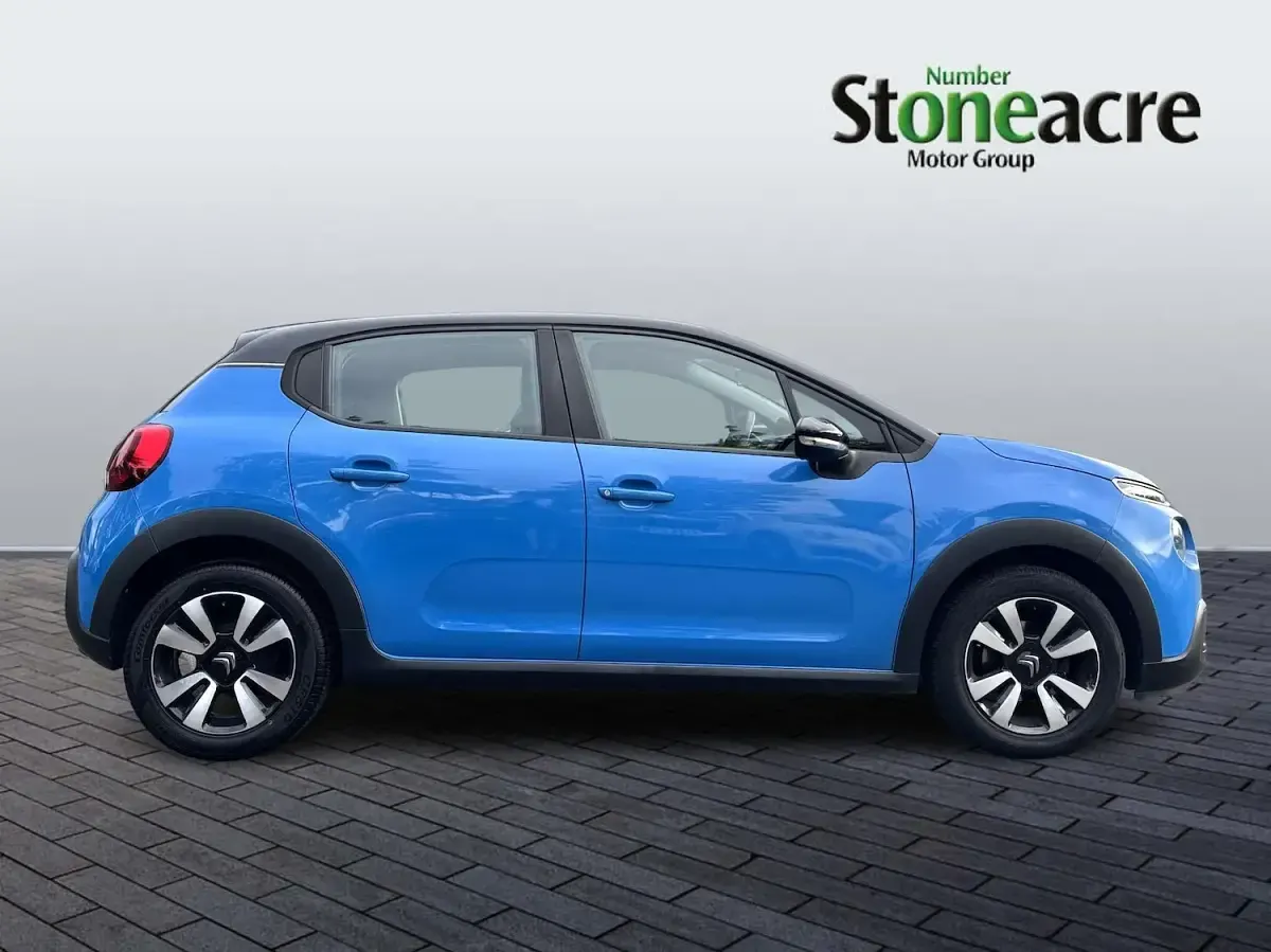 Used Citroën C3 Feel 83 HP (61 kW) 2019 Blue Hatchback