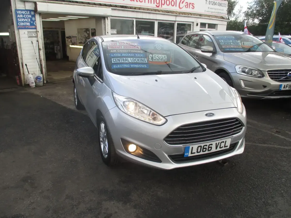 Used Ford Fiesta Zetec 2016 Silver Hatchback