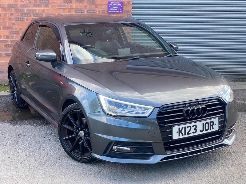 Begagnad Audi A1 S-Line 116 HK (85 kW) 2015 Grå Halvkombi