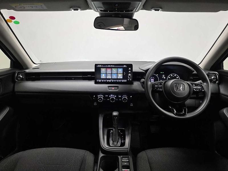 Used Honda HR-V Elegance 131 HP (96 kW) 2023 Grey SUV