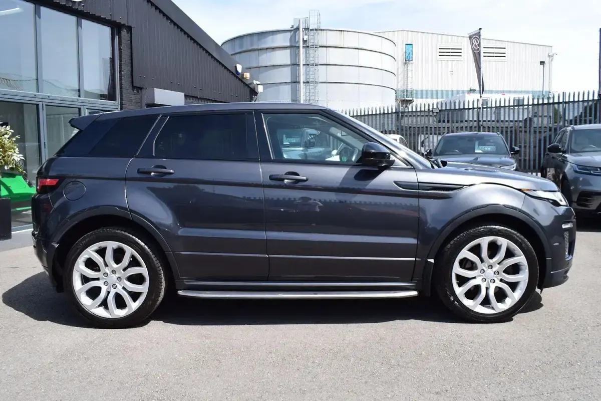 Used Land Rover Range Rover evoque HSE Dynamic 2018 Grey Estate