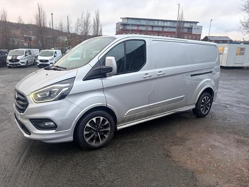 Used Ford Transit Custom Sport 185 HP (136 kW) 2019 Silver Van