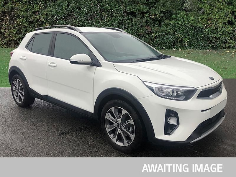 White Used 2019 Kia Stonic SUV | £8,995 (Fair price) - Image 1/1