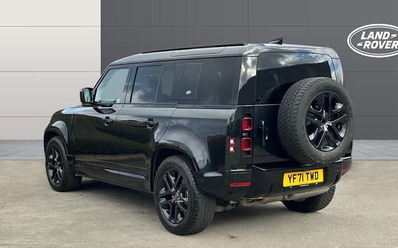 Used Land Rover Defender 249 HP (183 kW) 2023 SUV