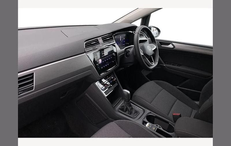 Used VW Touran Match 150 HP (110 kW) 2025 Black MPV