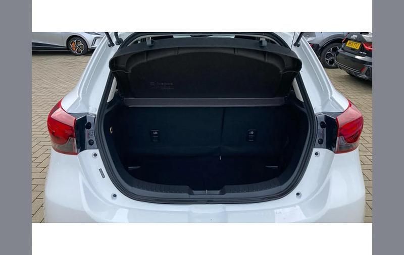 Used Mazda 2 Homura-Aka 116 HP (85 kW) 2023 White Hatchback