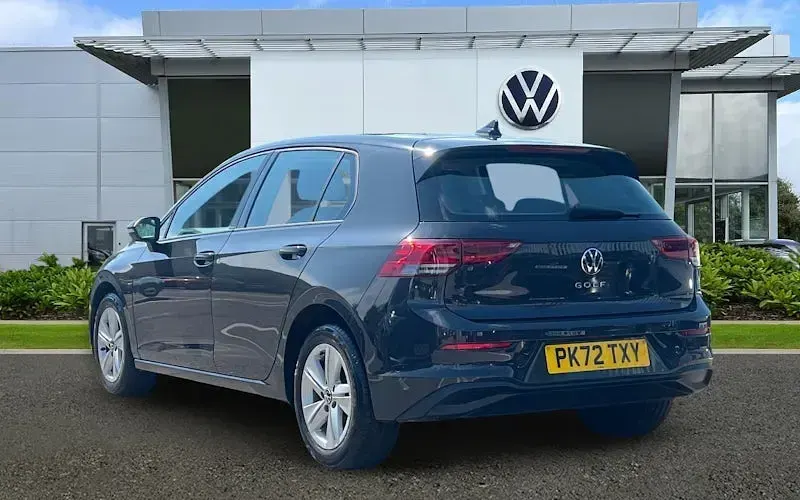 Used VW Golf VIII Life 131 HP (96 kW) 2024 Hatchback