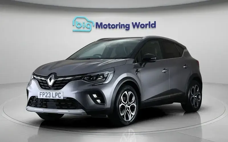 Used Renault Captur Techno 145 HP (106 kW) 2023 Grey SUV