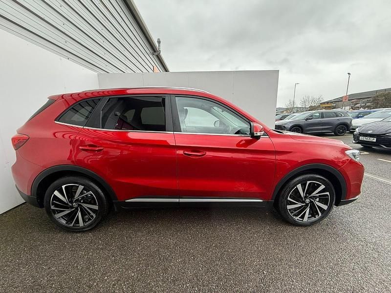 Used MG ZS Trophy 193 HP (141 kW) 2024 Red SUV