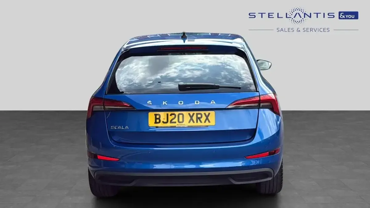 Used Skoda Scala SE L 148 HP (108 kW) 2020 Blue Hatchback