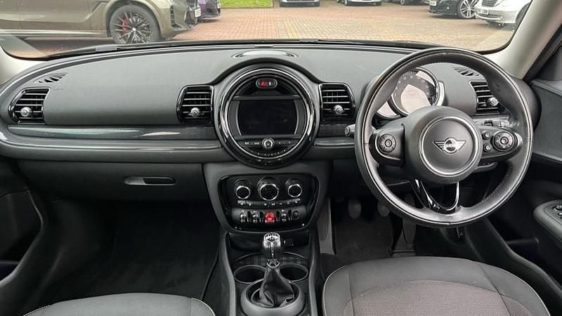 Used Mini Cooper Clubman Classic 134 HP (98 kW) 2019 Black Estate