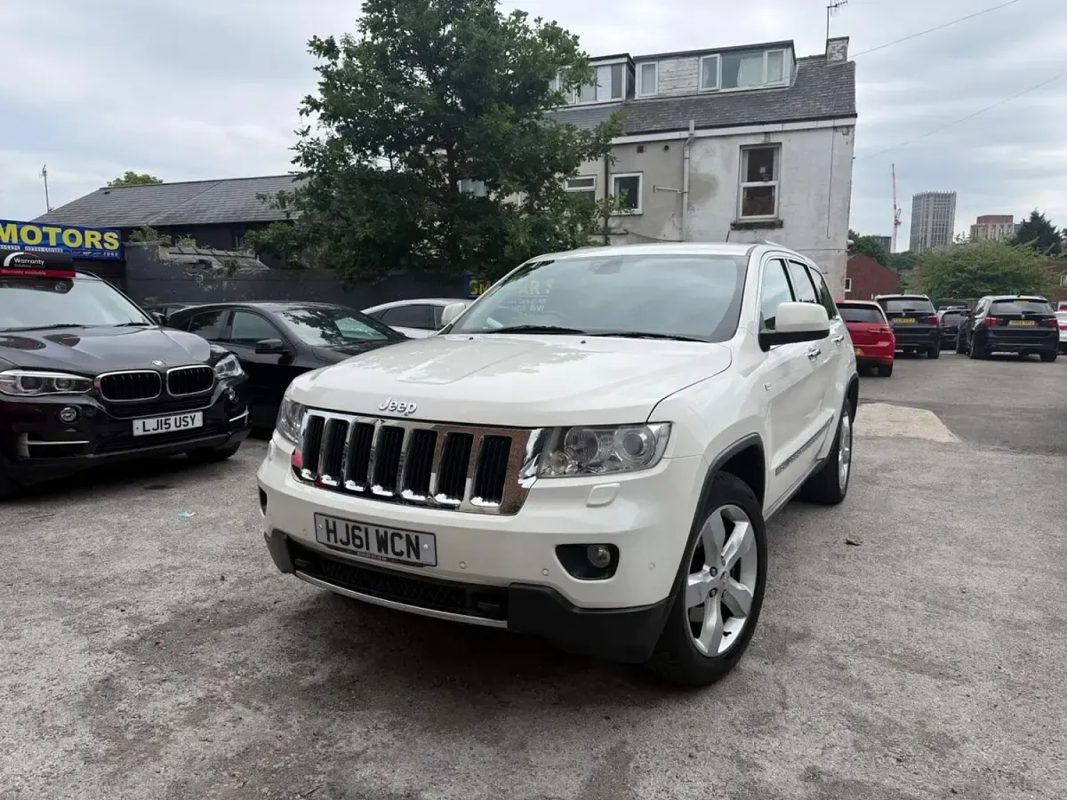 Used Jeep Grand Cherokee Limited 2011 White SUV