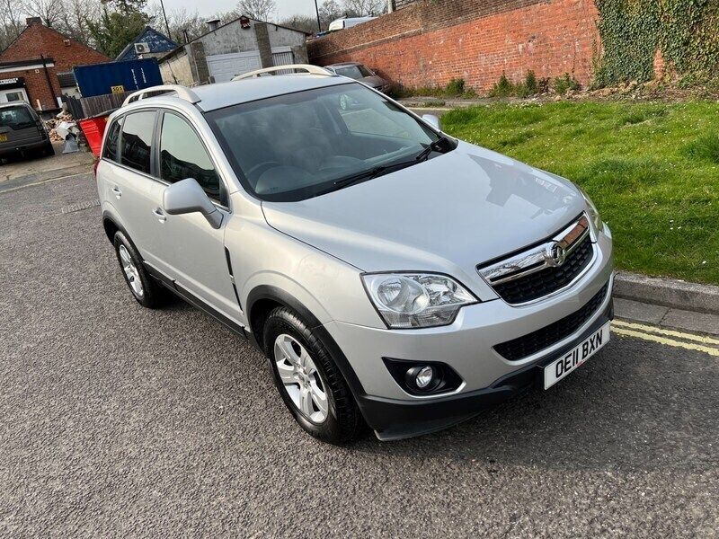 Silver Used 2011 Vauxhall Antara SUV | £2,995 (Fair price) - Image 1/4