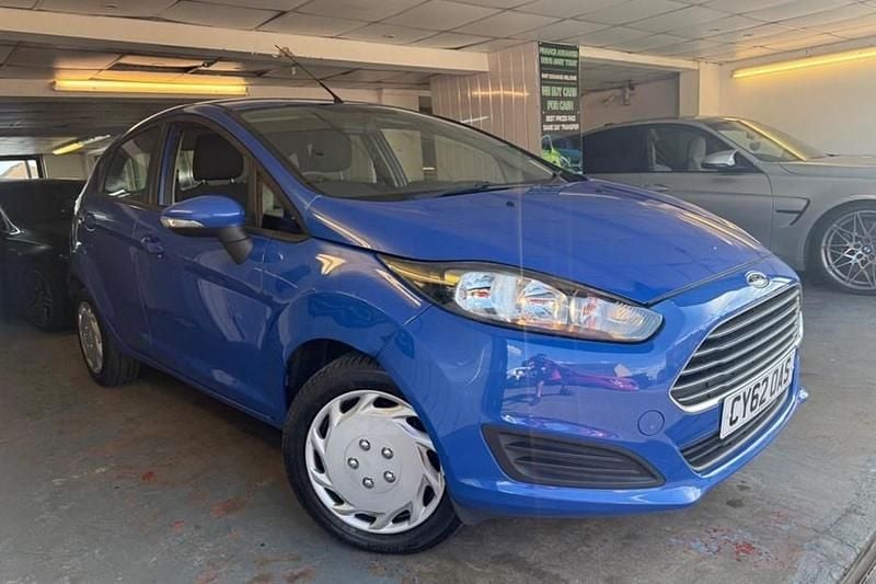 Used Ford Fiesta Style 75 HP (55 kW) 2013 Blue Hatchback