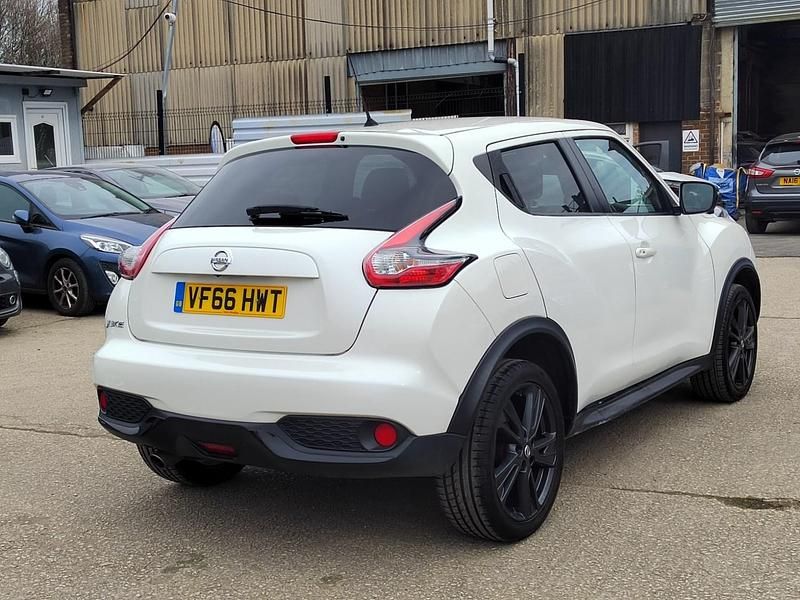 Used Nissan Juke Tekna 109 HP (80 kW) 2017 White SUV