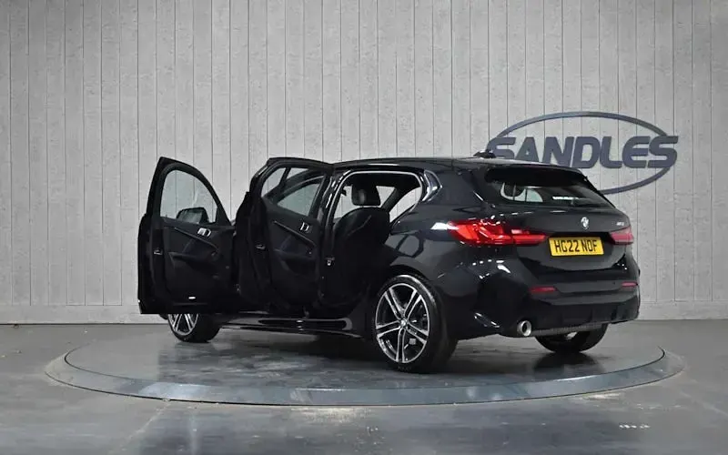 Used BMW 118 M Sport 136 HP (100 kW) 2022 Black Hatchback