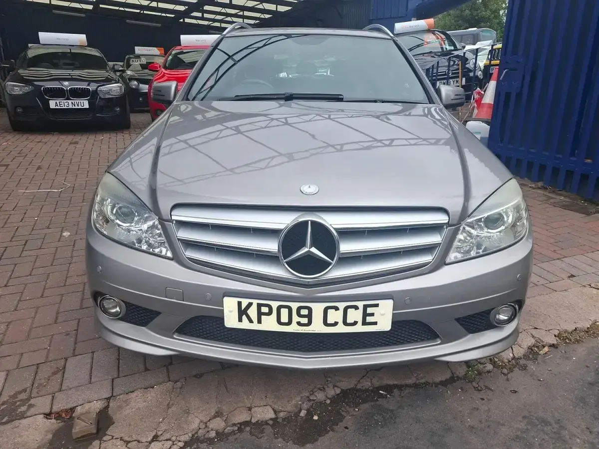 Used Mercedes C180 156 HP (114 kW) 2009 Silver Estate