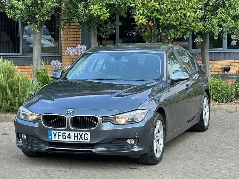 Used BMW 330 Luxury Line 254 HP (186 kW) 2015 White Sedan