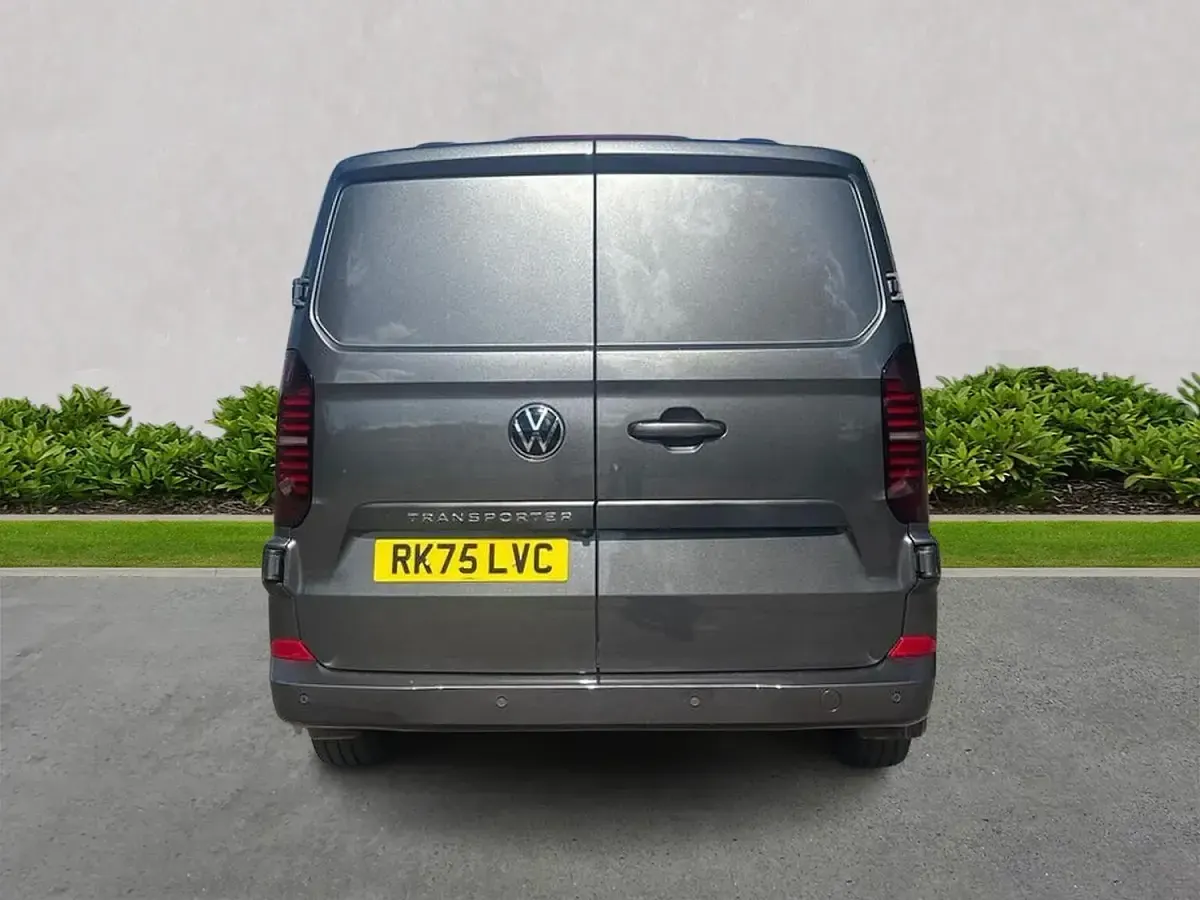 Used VW T7 Pro 150 HP (110 kW) 2025 Grey Van