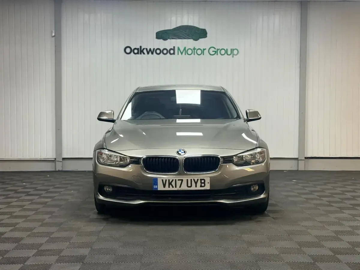 Used BMW 320 Efficient Dynamics 160 HP (117 kW) 2017 Silver Sedan